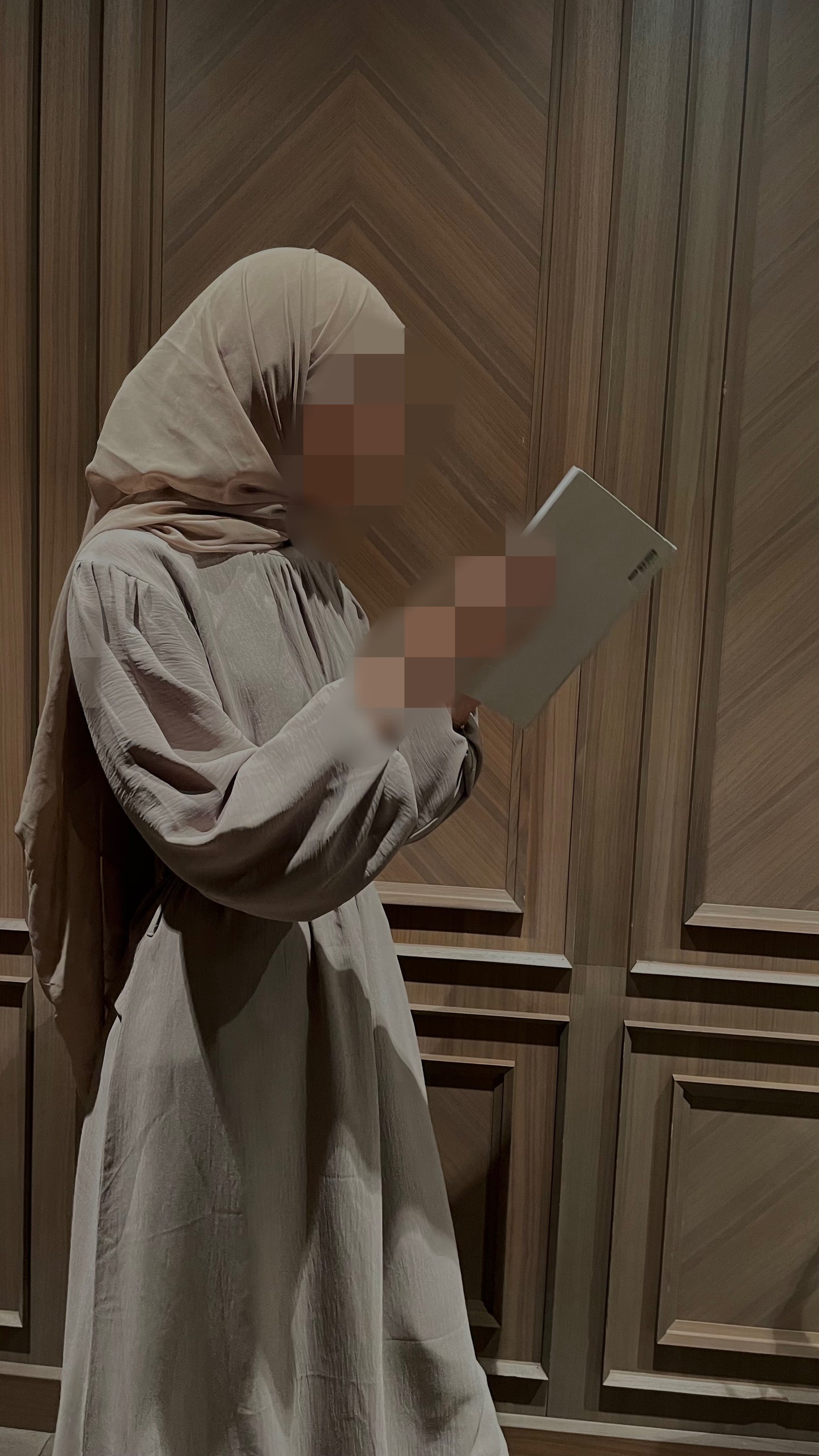 Hayaa Abaya in Lilac Grey