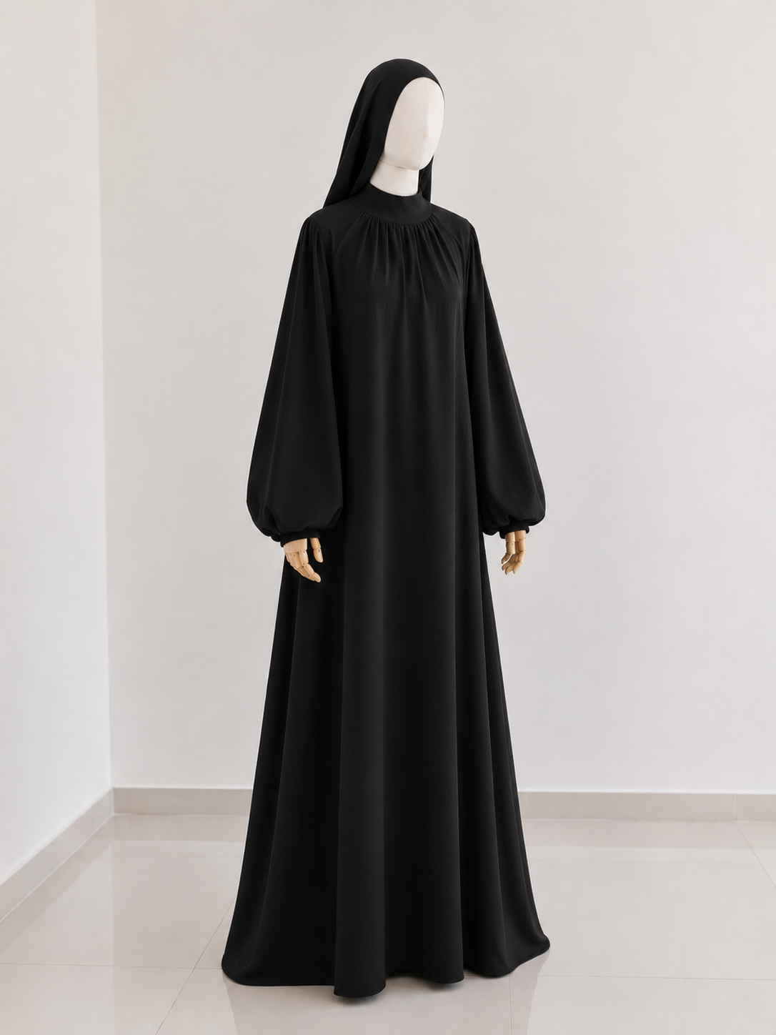 Hayaa Abaya in Black