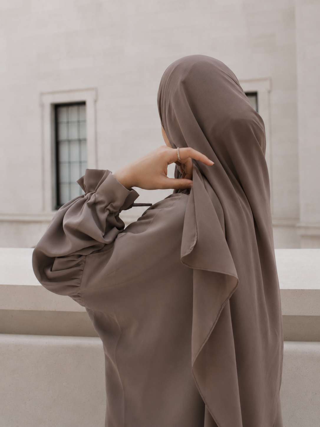 Noor Tie Sleeve Abaya