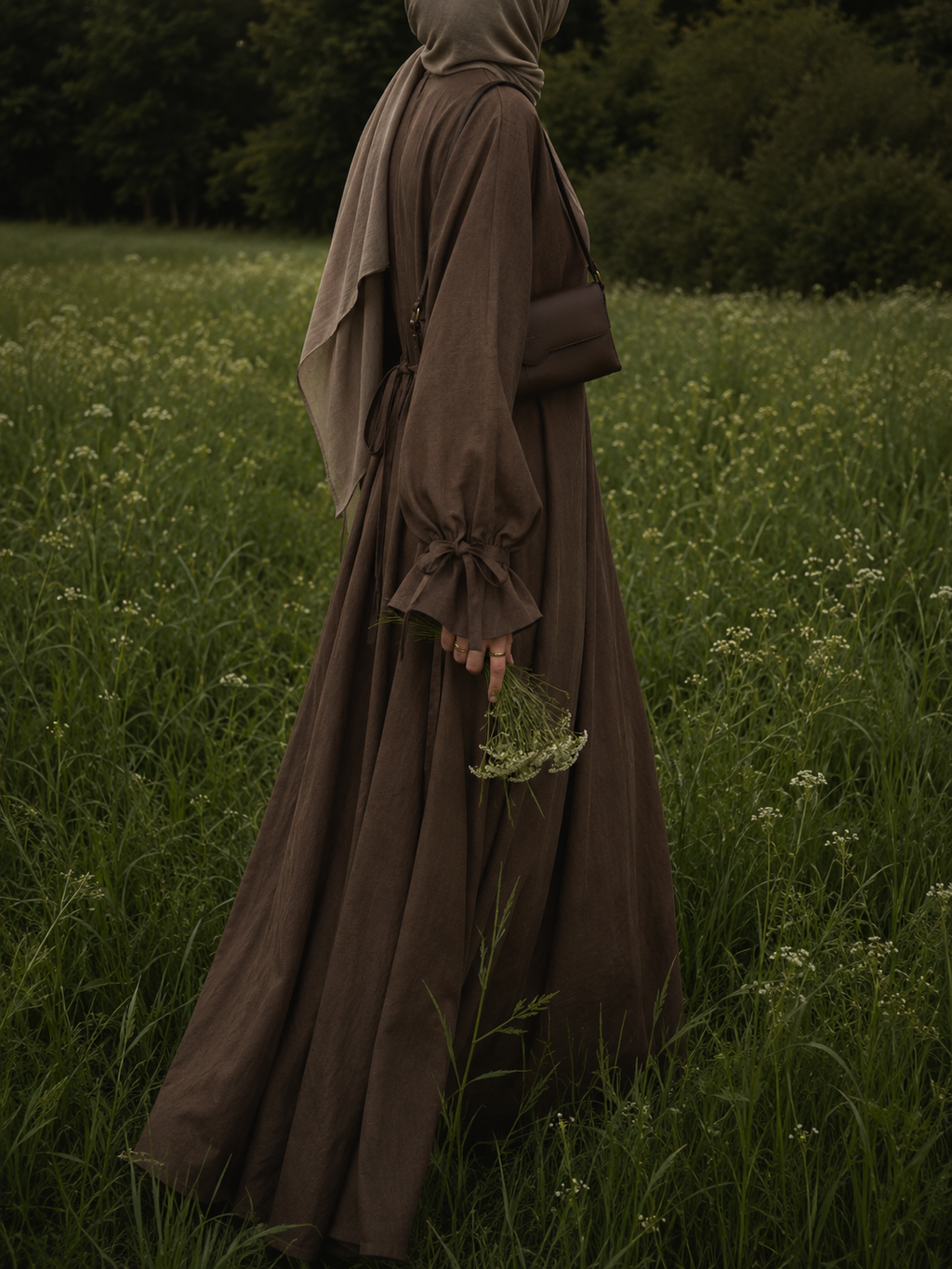 Linen Abaya in Brown