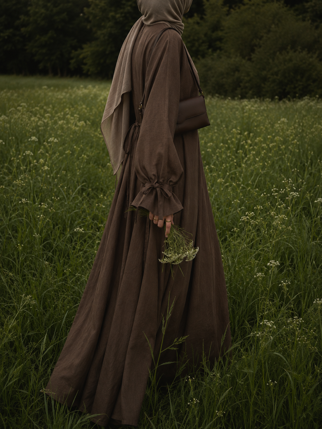 Linen Abaya in Brown