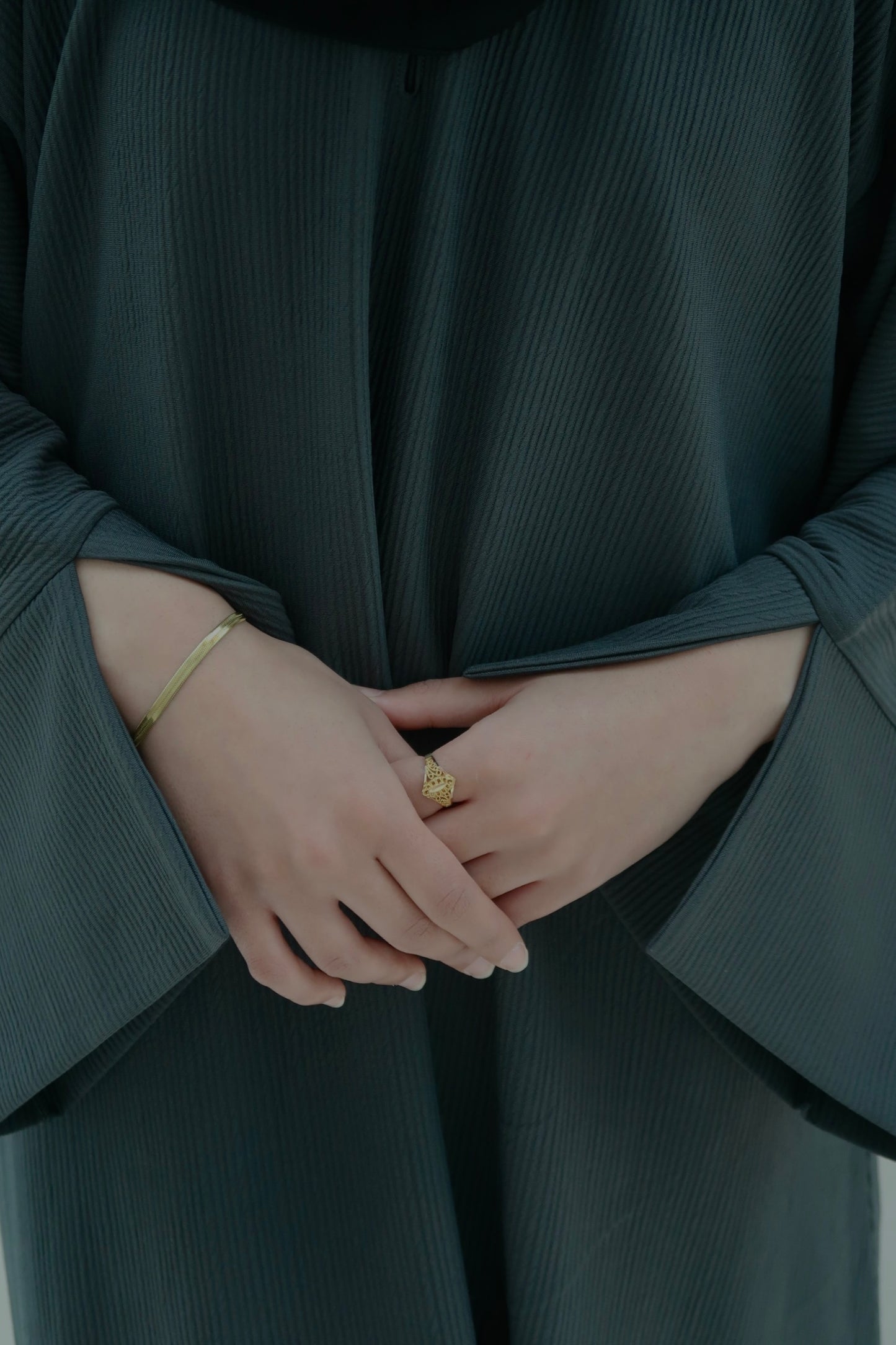 Winter ribbed abaya