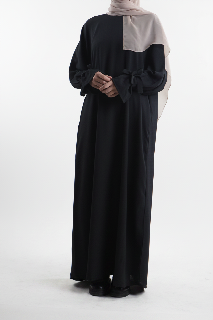 Maryam Abaya in Charocal Grey