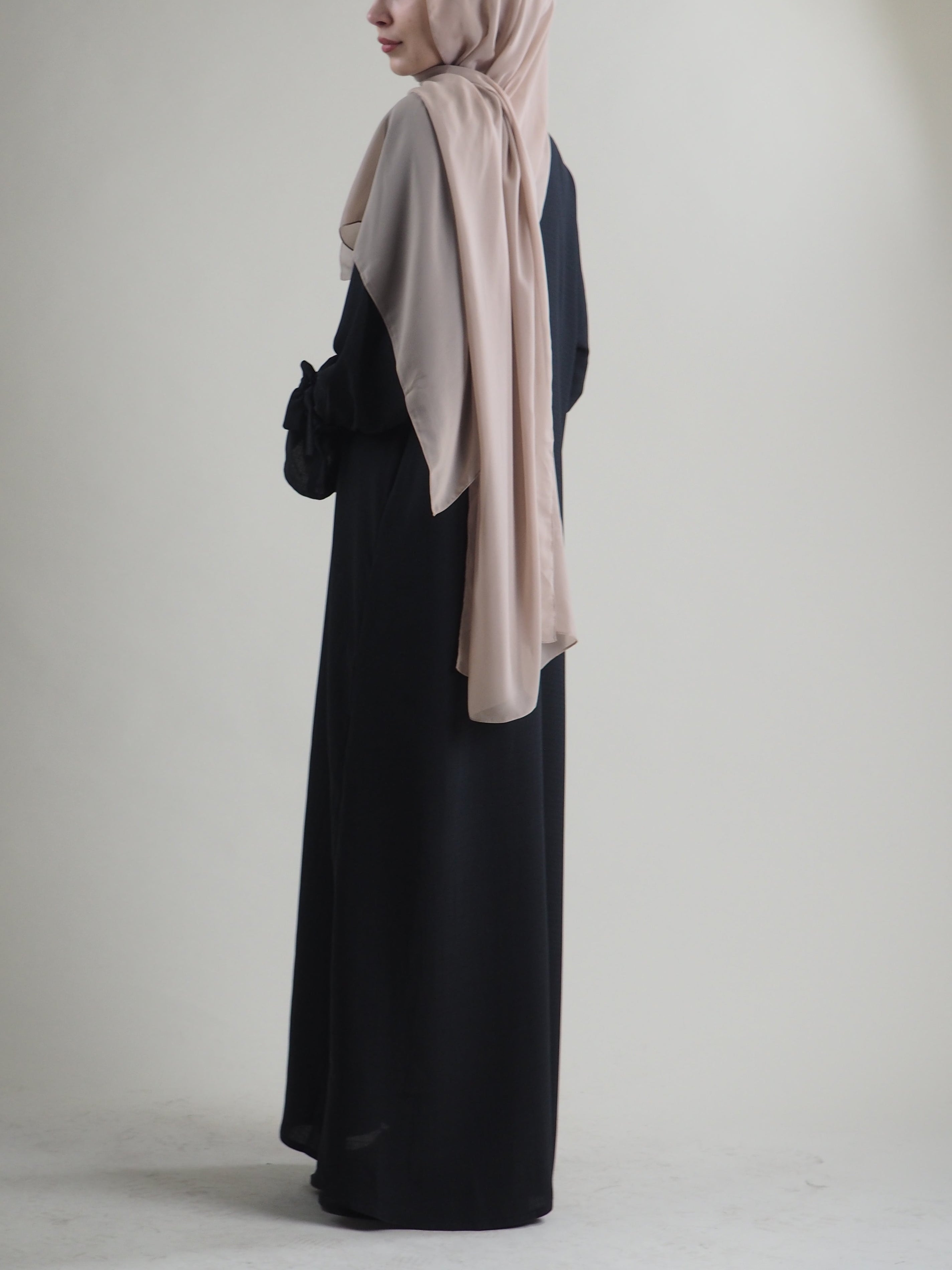 Maryam Abaya in Charocal Grey