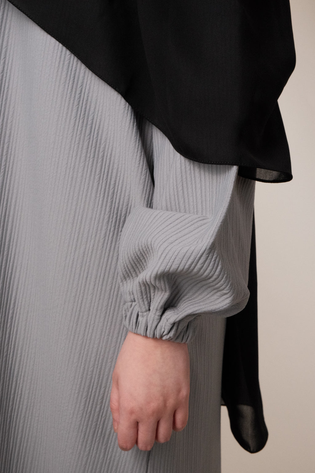 Light Grey Ribbed Abaya